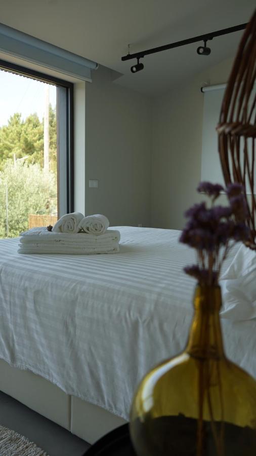 ヴィーラ・デ・レイ Zab Living Bed & Breakfast エクステリア 写真